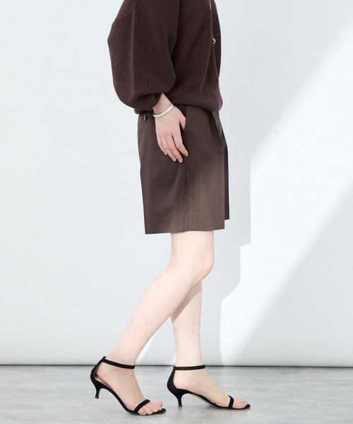 VERMEIL par iena(ヴェルメイユパーイエナ)の「ラミーストレッチショートパンツ(その他パンツ・レディース・ブラック/ブラウン・38/36)」の20枚目の写真