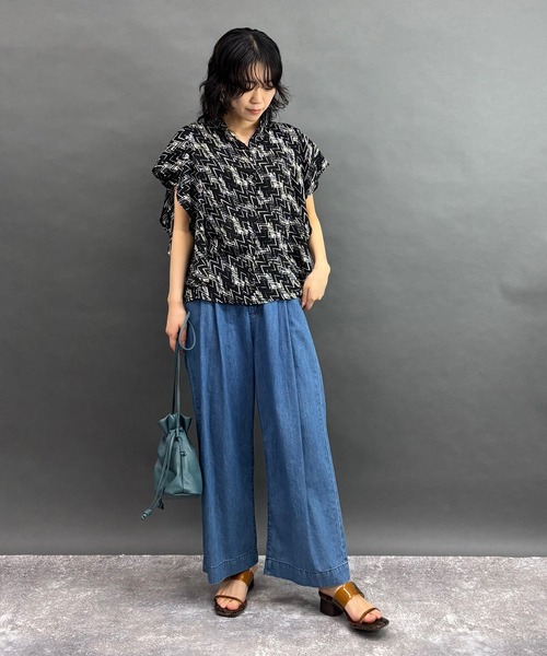 NICOLE white(ニコルホワイト)の「フリル袖の柄シャツ(シャツ/ブラウス・レディース・ネイビー系/ベージュ系/グレー系/ブラック系・FREE)」の13枚目の写真