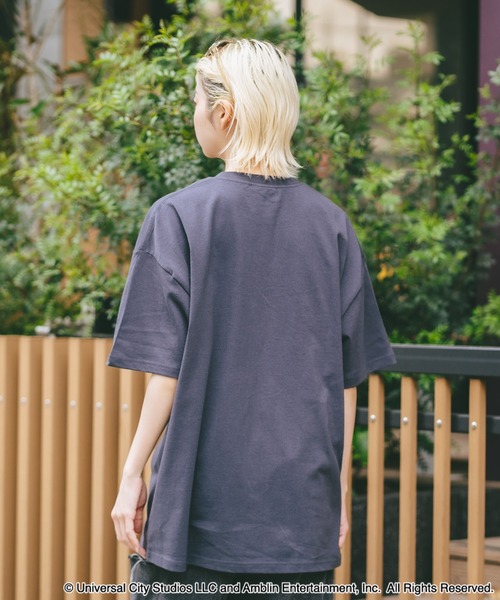 LB/S (エルビーエス)の「【ユニバーサル・ピクチャーズ】「BACK TO THE FUTURE」「E.T」オリジナルデザイン Tシャツ ドロップショルダー ビッグシルエット ユニセックス(Tシャツ/カットソー・メンズ・ブラック系その他/ホワイト系その他2/ブラック系その他2/ブルー系その他・MEDIUM/LARGE/X-LARGE)」の12枚目の写真