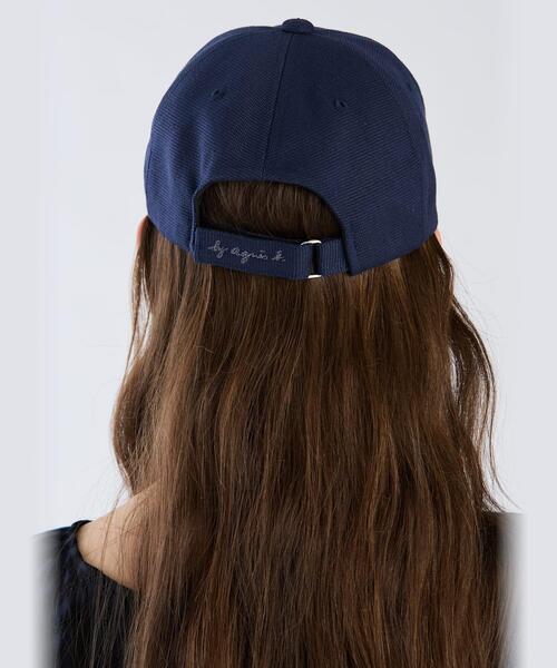 To b. by agnes b.（トゥービーバイアニエスベー）の「”To b.”ロゴ刺繍 キャップ（キャップ・レディース・ネイビー・FREE）」の8枚目の写真