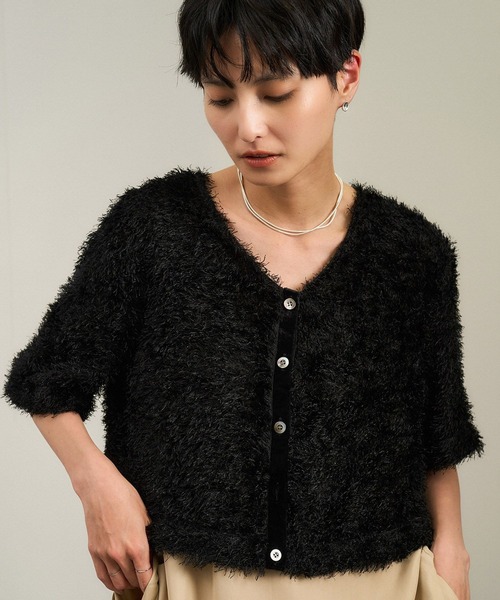 SALON adam et rope'（サロン アダム エ ロペ）の「前後2WAYフェザージャガードプルオーバー（その他トップス・レディース・ベージュ/ブラック・FREE）」の2枚目の写真