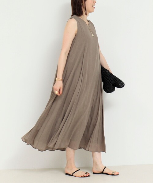 MICO COULIER（ミコクリエ）の「麻調シアー２WAYパネルフレアワンピース（ワンピース・レディース・パープル/カーキ/ブラック・38）」の13枚目の写真