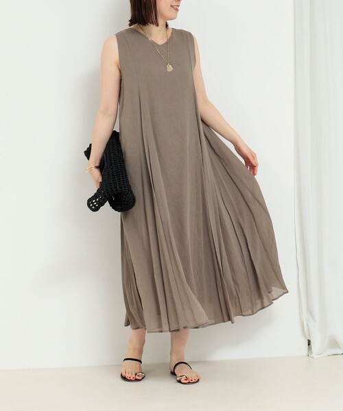 MICO COULIER（ミコクリエ）の「麻調シアー２WAYパネルフレアワンピース（ワンピース・レディース・パープル/カーキ/ブラック・38）」の15枚目の写真