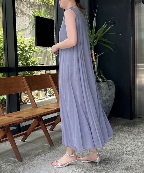 MICO COULIER（ミコクリエ）の「麻調シアー２WAYパネルフレアワンピース（ワンピース・レディース・パープル/カーキ/ブラック・38）」の19枚目の写真