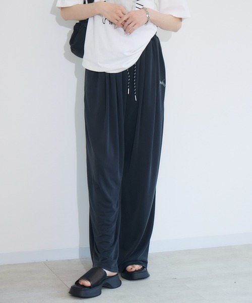 Paradise Picnic(パラダイスピクニック)の「TRANOI. TORAロゴタックスウェットパンツ(スウェットパンツ・レディース・チャコールグレー/ブラック/ブルー・FREE)」の11枚目の写真