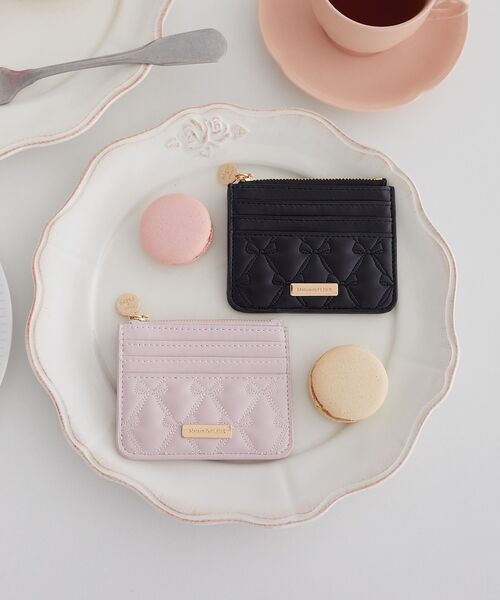 Maison de FLEUR(メゾンドフルール)の「リボンキルティングフラグメントケース(パスケース・レディース・ブラック/ピンク・FREE)」の3枚目の写真