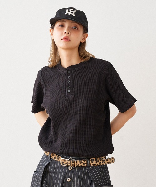WISH FOR EVER(ウィッシュフォーエバー)の「DRAW CODE 5 BUTTON HENRY NECK THERMAL T-SHIRT / ドローコード5ボタンヘンリーネックサーマルTシャツ(Tシャツ/カットソー・メンズ・グレー/ワインレッド/ブラック/ネイビー・SMALL/MEDIUM/LARGE)」の16枚目の写真