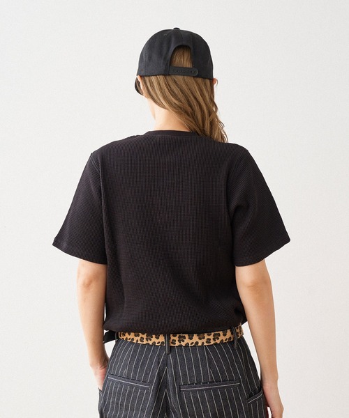 WISH FOR EVER(ウィッシュフォーエバー)の「DRAW CODE 5 BUTTON HENRY NECK THERMAL T-SHIRT / ドローコード5ボタンヘンリーネックサーマルTシャツ(Tシャツ/カットソー・メンズ・グレー/ワインレッド/ブラック/ネイビー・SMALL/MEDIUM/LARGE)」の17枚目の写真