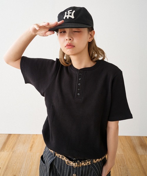 WISH FOR EVER(ウィッシュフォーエバー)の「DRAW CODE 5 BUTTON HENRY NECK THERMAL T-SHIRT / ドローコード5ボタンヘンリーネックサーマルTシャツ(Tシャツ/カットソー・メンズ・グレー/ワインレッド/ブラック/ネイビー・SMALL/MEDIUM/LARGE)」の21枚目の写真
