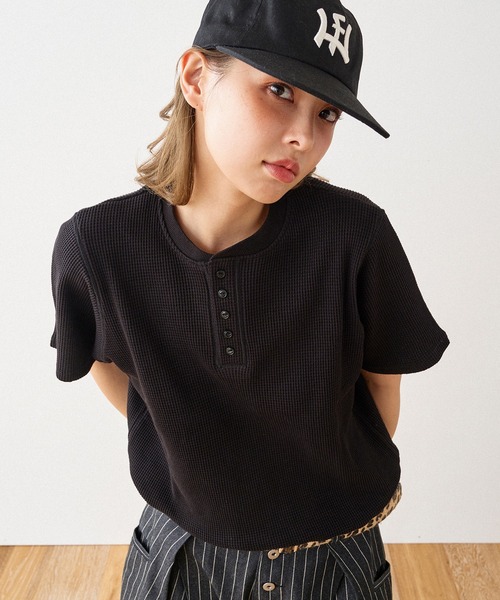 WISH FOR EVER(ウィッシュフォーエバー)の「DRAW CODE 5 BUTTON HENRY NECK THERMAL T-SHIRT / ドローコード5ボタンヘンリーネックサーマルTシャツ(Tシャツ/カットソー・メンズ・グレー/ワインレッド/ブラック/ネイビー・SMALL/MEDIUM/LARGE)」の20枚目の写真