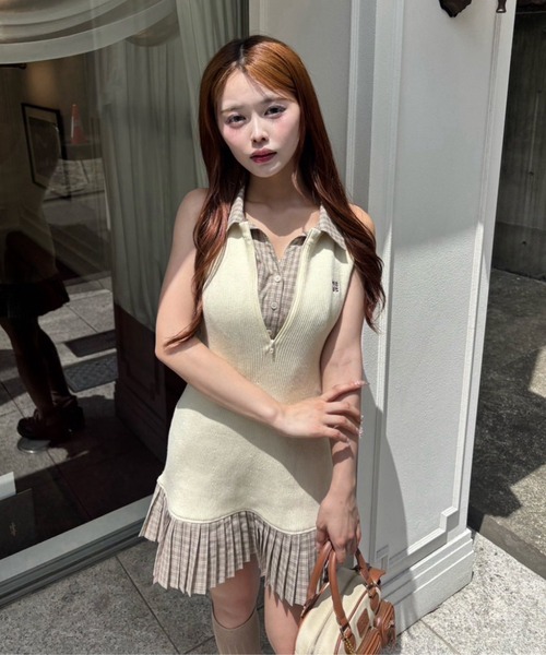 one after another NICE CLAUP（ワンアフターアナザーナイスクラップ）の「【Nono企画】ドッキングプリーツノースリワンピース（ワンピース・レディース・ネイビー/ブラック/アイボリー・SMALL/MEDIUM）」の13枚目の写真