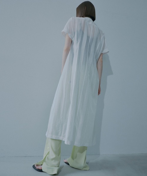 LE CIEL BLEU(ルシェルブルー)の「プリーテッドドレス / Pleated Dress(ワンピース・レディース・ブラック/オフホワイト/ライトブルー・38/36)」の4枚目の写真