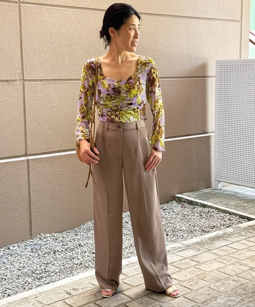 BANANA REPUBLIC FACTORY STORE(バナナリパブリック ファクトリーストア)の「BANANA REPUBLIC FACTORY STORE クロップド シャーリング スウィートハートネックトップ(シャツ/ブラウス・レディース・イエロー・0/8/6/4/2)」の6枚目の写真