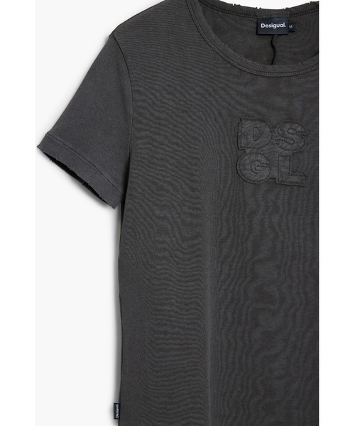 Desigual(デシグアル)の「リップス入りロゴTシャツ(Tシャツ/カットソー・レディース・ブラック・XL/L/M/S/XS)」の3枚目の写真