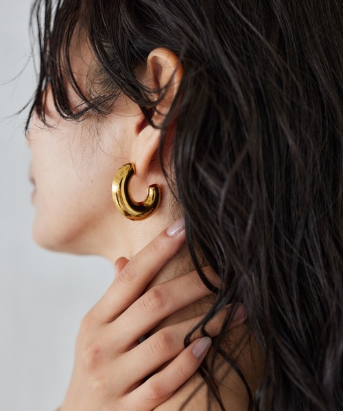 BARNYARDSTORM（バンヤードストーム）の「BARNYARDSTORM / 中空カールピアス 【『VERY』YouTube紹介アイテム】（ピアス（両耳用）・レディース・シルバー/ゴールド・FREE）」の14枚目の写真