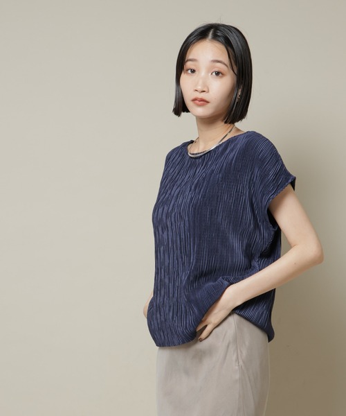 NANO universe(ナノユニバース)の「ランダムプリーツカットフレンチスリーブトップス(セットアップ可)(Tシャツ/カットソー・レディース・ブラック/ベージュ/ネイビー・FREE)」の5枚目の写真