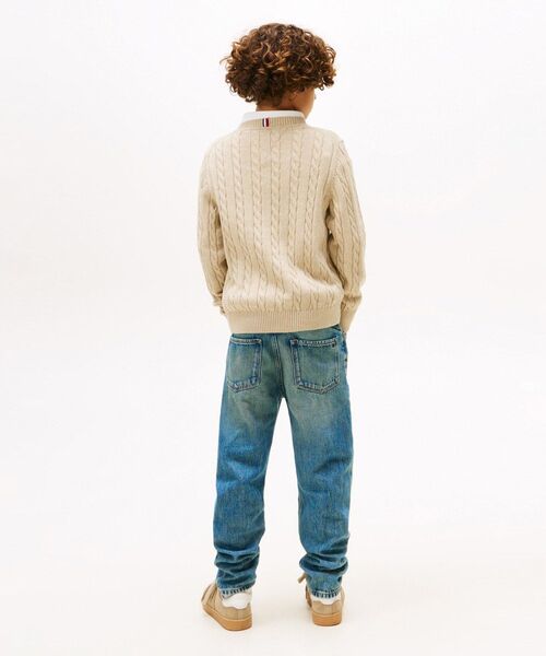 TOMMY HILFIGER（トミーヒルフィガー）の「BOYS ケーブル編みセーター（ニット/セーター・キッズ・オートミール/レッド/ブラック・160cm/130cm/140cm/150cm）」の14枚目の写真