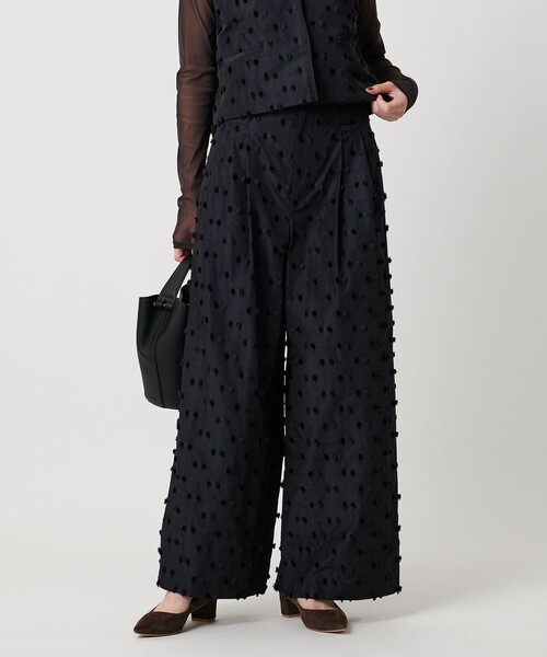 UNITED ARROWS（ユナイテッドアローズ）の「リボン カットジャガード ワイド パンツ ‐ウォッシャブル‐（その他パンツ・レディース・ネイビー/ブラック・38/36）」の2枚目の写真