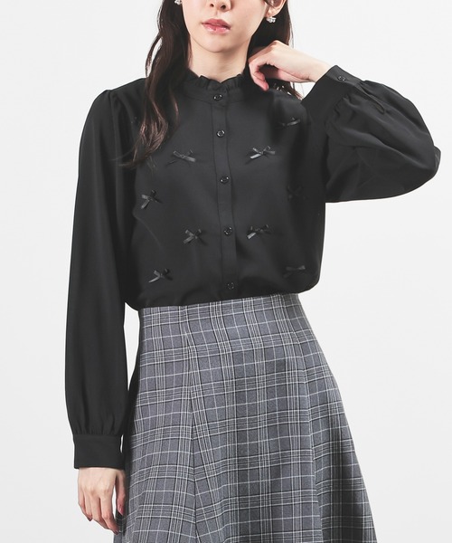Honeys(ハニーズ)の「リボン付ブラウス(シャツ/ブラウス・レディース・ピンク/ブラック/ホワイト・L/M/S)」の2枚目の写真