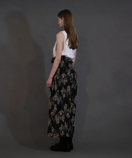 パンツ louren flower jacquard half pants WOMENS BRAND/Louren(並び順：新着順)｜THE TOKYO ONLINE STORE