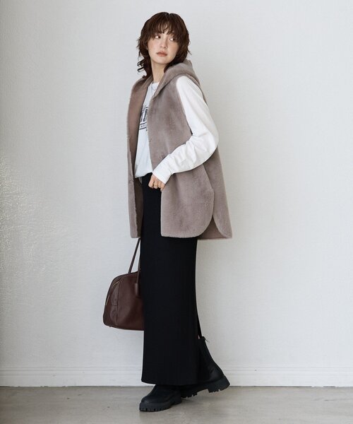 RIVE DROITE(リヴドロワ)の「【シーズンムード高まる】エコファーフードジレ(その他アウター・レディース・グレー系その他/モカ・FREE)」の15枚目の写真