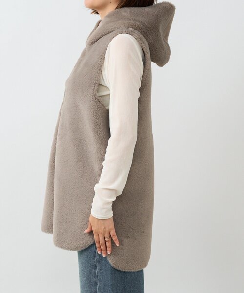 RIVE DROITE(リヴドロワ)の「【シーズンムード高まる】エコファーフードジレ(その他アウター・レディース・グレー系その他/モカ・FREE)」の20枚目の写真