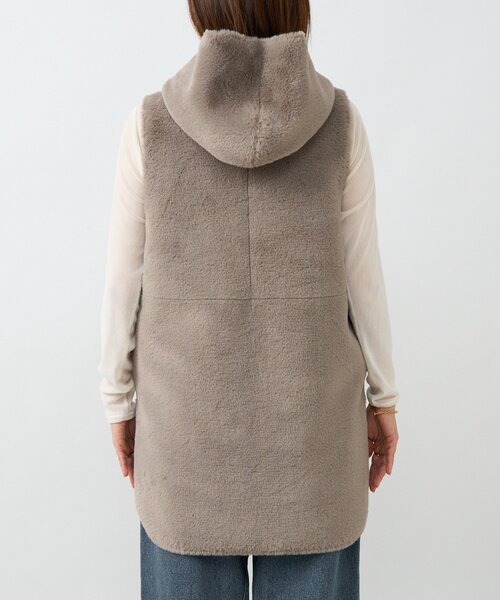 シーズンムード高まる】エコファーフードジレ（その他アウター）｜RIVE