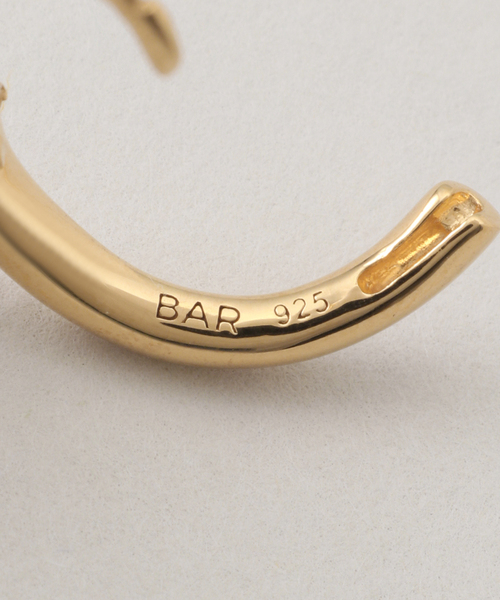 IENA（イエナ）の「BAR Jewellery/バージュエリー CHUNKY OUTLINE PIERCE ピアス(両耳)（ピアス（両耳用）・レディース・ゴールド・FREE）」の7枚目の写真