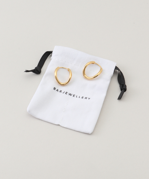 IENA（イエナ）の「BAR Jewellery/バージュエリー CHUNKY OUTLINE PIERCE ピアス(両耳)（ピアス（両耳用）・レディース・ゴールド・FREE）」の9枚目の写真