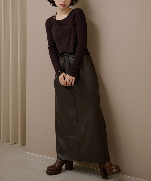 LAULEN(ローレン)の「asymmetry docking knit /アシンメトリーレイヤードデザインニットトップス(ニット/セーター・レディース・ブラック/チャコールグレー/ブラウン/アイボリー・FREE)」の5枚目の写真