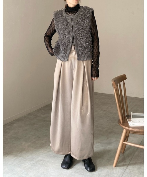 She's Closet(シーズクローゼット)の「ショート丈ループ編みフリンジニットベスト(ベスト・レディース・ブラウン/チャコールグレー/アイボリー/ブラック・FREE)」の16枚目の写真