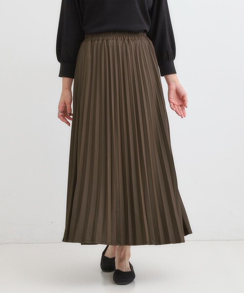 DRESKIP(ドレスキップ)の「【着丈選べる】きれいめにもカジュアルにも レザー調プリーツスカート(スカート・レディース・ブラック/ナチュラル/ブラウン系その他・00/11)」の7枚目の写真