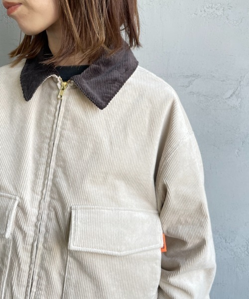 UNIVERSAL OVERALL（ユニバーサルオーバーオール）の「[UNIVERSAL OVERALL/ユニバーサルオーバーオール] 別注 ショート丈ワークジャケット（カバーオール・レディース・グレイッシュベージュ/ワンウォッシュ/インディゴブルー/ブラウン・F）」の11枚目の写真