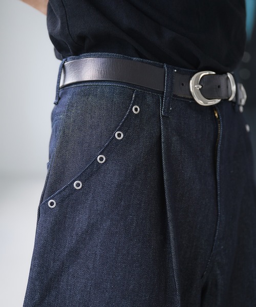 Adoon plain（アドーンプレーン）の「Eyelet One-Tuck Rigid Wide Denim Pants / ハトメ1タックリジットワイドデニム（デニムパンツ・メンズ・ブラック/インディゴブルー・LARGE/SMALL/MEDIUM）」の9枚目の写真