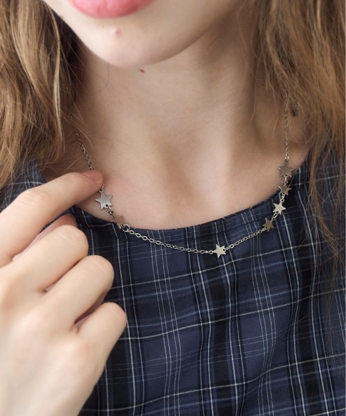 Birthday room(バースデイルーム)の「スターチェーンネックレス/star chain necklace(ネックレス・レディース・シルバー・FREE)」の2枚目の写真