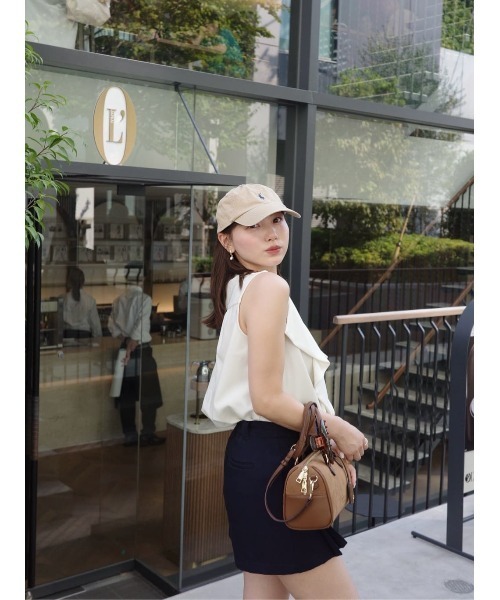 Her lip to(ハーリップトゥー)の「Fleurine Ruffle Blouse(シャツ/ブラウス・レディース・オフホワイト/グレー・M/S)」の4枚目の写真