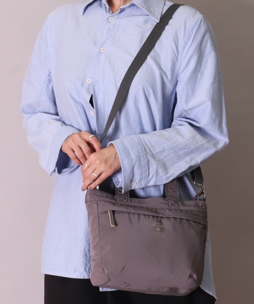 anello（アネロ）の「(LF)【anello】5ポケット 2WAY ミニ ショルダー & トートバッグ（トートバッグ・レディース・ブラック/グレー/グレイッシュベージュ・ONE SIZE）」の2枚目の写真