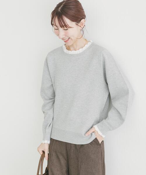 ITEMS URBANRESEARCH(アイテムズ アーバンリサーチ)の「ミラノリブフリルドッキングニット(ニット/セーター・レディース・グレー系その他/ネイビー/ベージュ・FREE)」の2枚目の写真