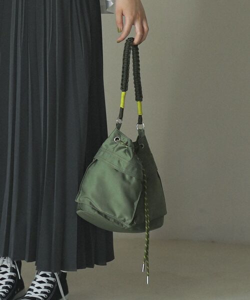 Green　Parks（グリーンパークス）の「andmikka.パラコードナイロンショルダーリュック（バックパック/リュック・レディース・カーキ/ブラック/ネイビー・FREE）」の15枚目の写真