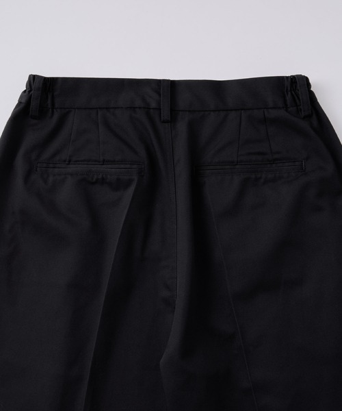 LUENNA（ルエナ）の「【LUENNA】Wide Straight Chino Pants / ワイドストレートチノパンツ（チノパンツ・メンズ・ベージュ/ブラック・S/M/L）」の19枚目の写真