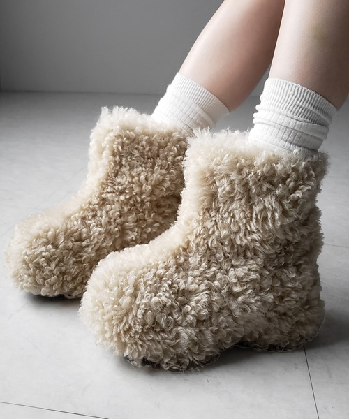 me+em select（ミームセレクト）の「【 ２color 】厚底テディボアショートブーツ ／ platform teddy boa short boots（ブーツ・レディース・ブラック/アイボリー・37/38/39/40）」の20枚目の写真