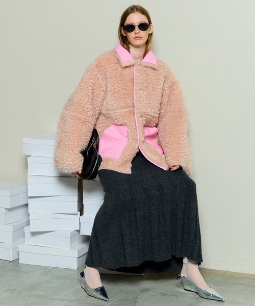 MAISON SPECIAL(メゾンスペシャル)の「Reversible Mouton Coat / リバーシブルムートンコート(ムートンコート・レディース・マルチ/ブラック/ピンク・FREE)」の7枚目の写真
