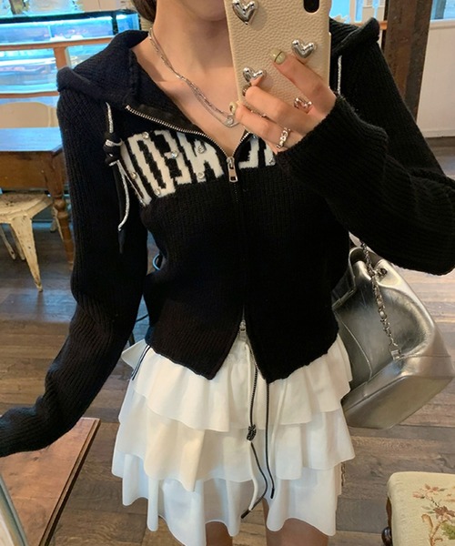 LYEON(リヨン)の「ストーン付きロゴニットZIPパーカー(パーカー・レディース・グレー/ブラック・FREE)」の16枚目の写真