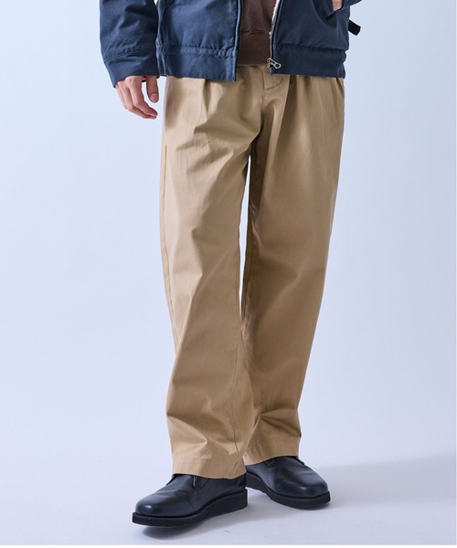 le cercle ADAM ET ROPE'(ルセルクルアダムエロペ)の「【3/2WORKS】別注/タックチノパンツ(その他パンツ・メンズ・チャコールグレー/ブラック/ベージュ・LL/M/L)」の3枚目の写真