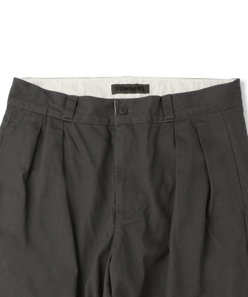 le cercle ADAM ET ROPE'(ルセルクルアダムエロペ)の「【3/2WORKS】別注/タックチノパンツ(その他パンツ・メンズ・チャコールグレー/ブラック/ベージュ・LL/M/L)」の5枚目の写真