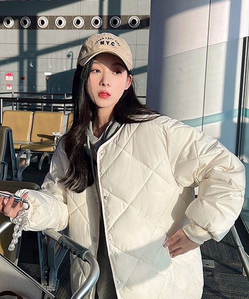 LAFFMO（ラフモ）の「ノーカラーミドル丈キルティングジャケット（ダウンジャケット/コート・レディース・ブラウン/ホワイト/ブラック・L/M/S）」の12枚目の写真