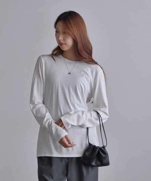 c/est(シーエ)の「c/est/シーエ CECILY フィッシュテール クルーネックロンT 秋物 秋服 2026年秋冬(Tシャツ/カットソー・レディース・ホワイト/ブラック・FREE)」の9枚目の写真