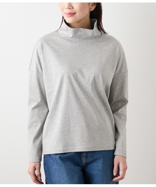 NEWYORKER(ニューヨーカー)の「オーガニックコットンスムース オフハイネックプルオーバー(Tシャツ/カットソー・レディース・ブラック/グレー系その他・M/L)」の4枚目の写真