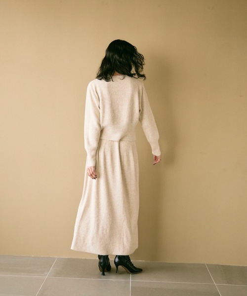 Lutim by u(ルチバイユー)の「Gathered design heel boots / ギャザーデザインヒールブーツ(ブーツ・レディース・キャメル/ホワイト/ブラック・24.5/23.5)」の10枚目の写真