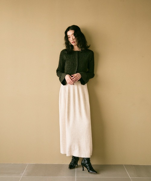 Lutim by u(ルチバイユー)の「Gathered design heel boots / ギャザーデザインヒールブーツ(ブーツ・レディース・キャメル/ホワイト/ブラック・24.5/23.5)」の4枚目の写真